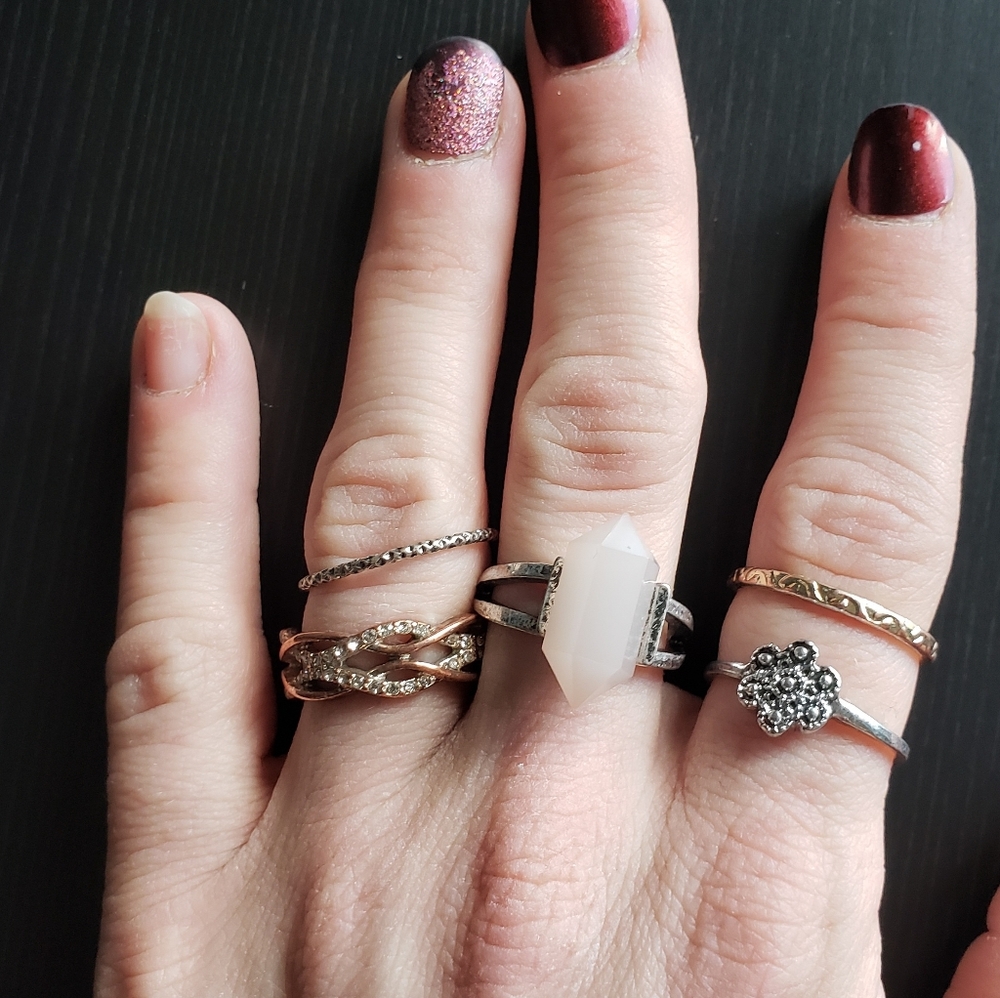 8 Ring Set (5 size 5/6 and 3 midi)